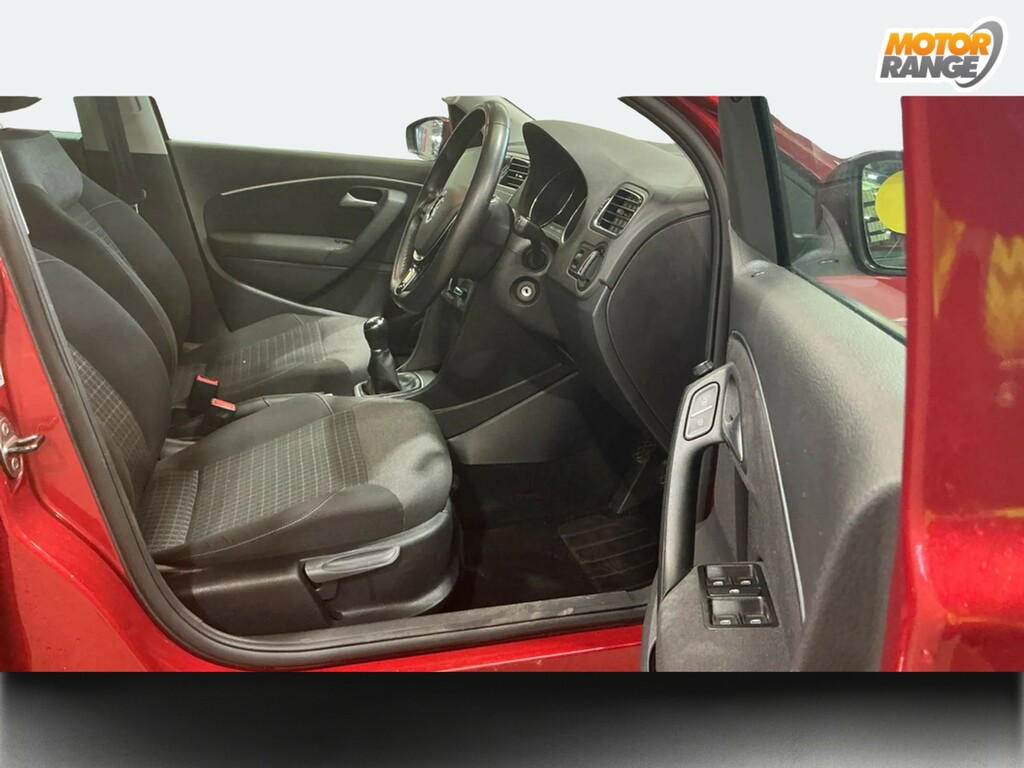 Volkswagen Polo Black #9