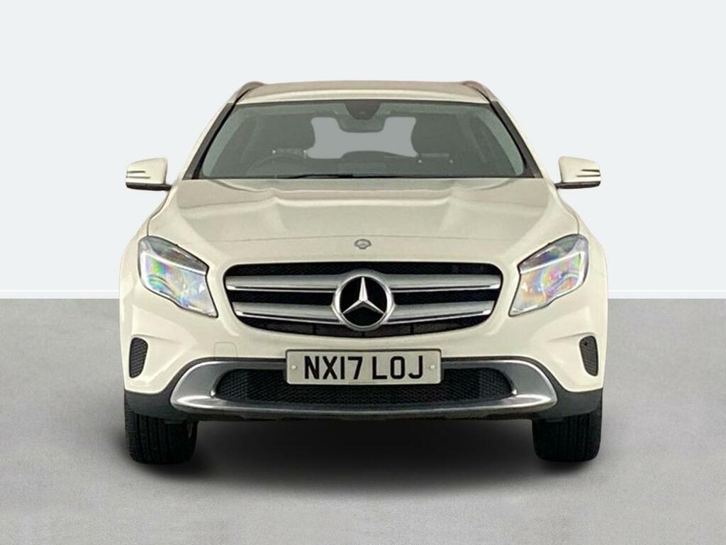 Mercedes-Benz GLA Class Gla 220D 4Matic Amg Line Premium Black #8