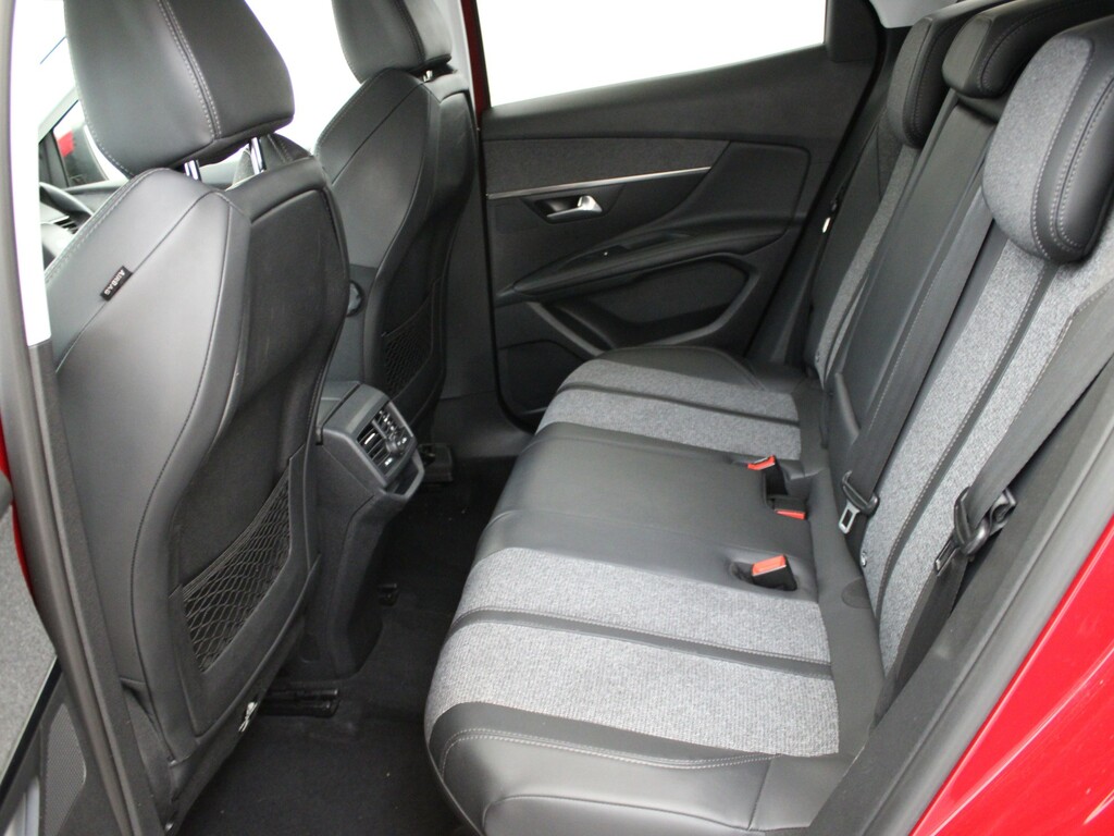 Peugeot 3008 2017 67 2.0 Red #10