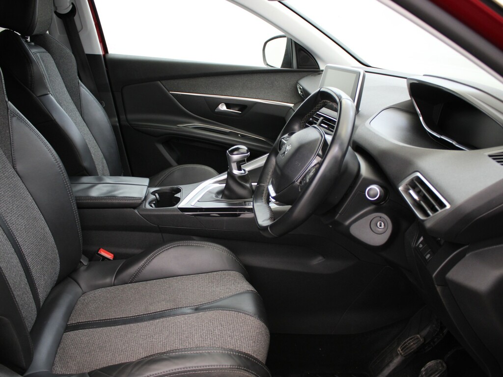 Peugeot 3008 2017 67 2.0 Red #9