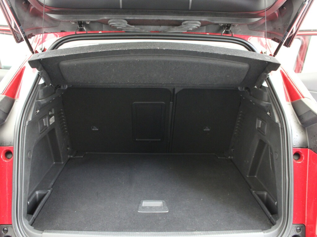 Peugeot 3008 2017 67 2.0 Red #27