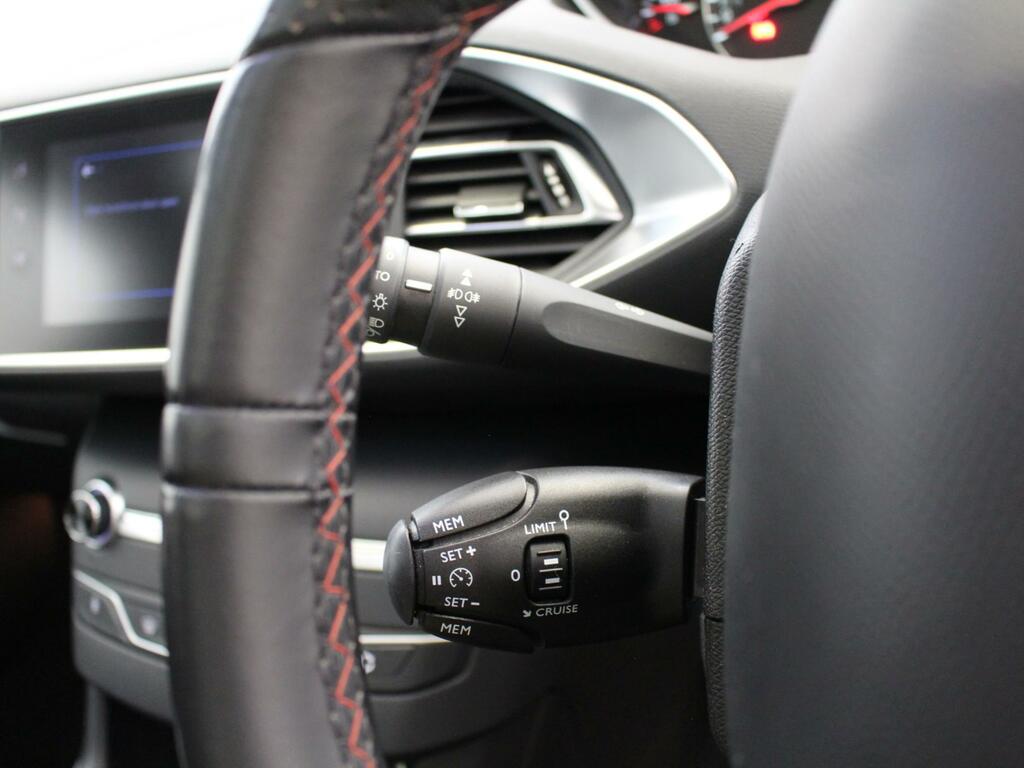 Peugeot 308 Puretech Ss Allure Digital Red #31