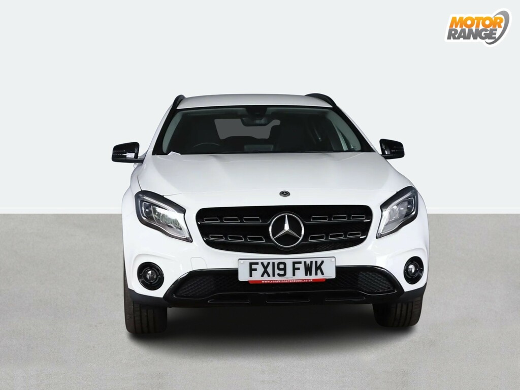 Mercedes-Benz GLA Class Gla 180 Urban Edition White #2