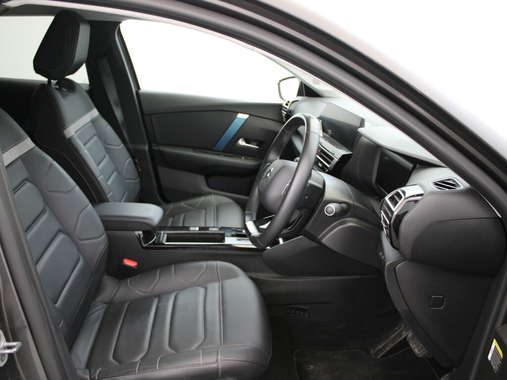 Citroen e-C4 50Kwh Shine Fastback 7.4Kw Charger #8