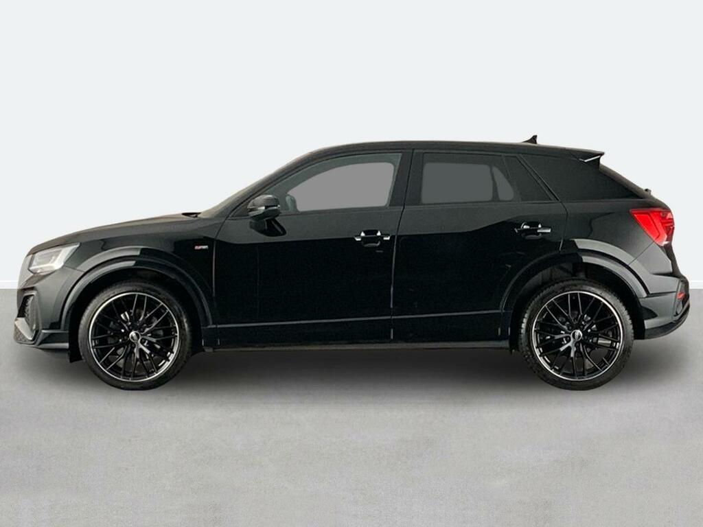 Audi Q2 30 Tfsi Black Edition Black #6