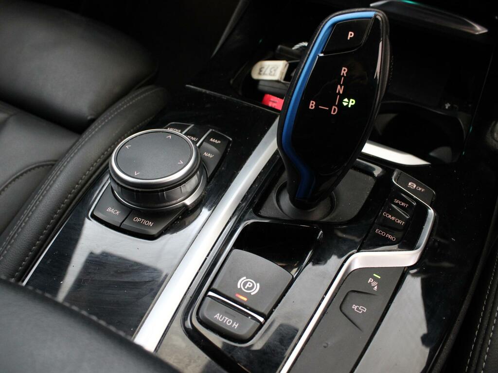 BMW iX3 210Kw Premier Edition Pro 80Kwh 2021 White #25
