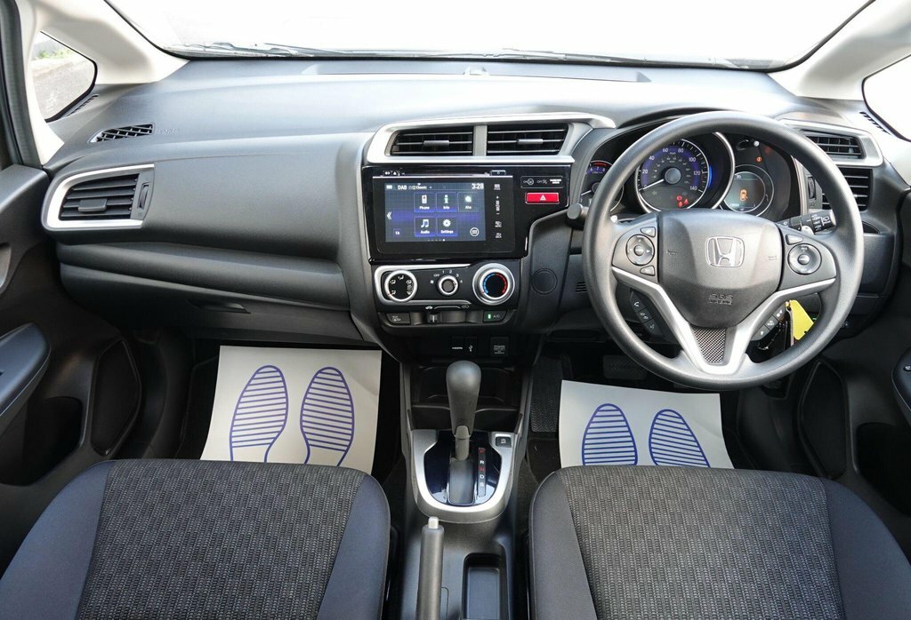 Honda Jazz 1.3 Se One Owner Full Honda Service Record 45, Silver #6