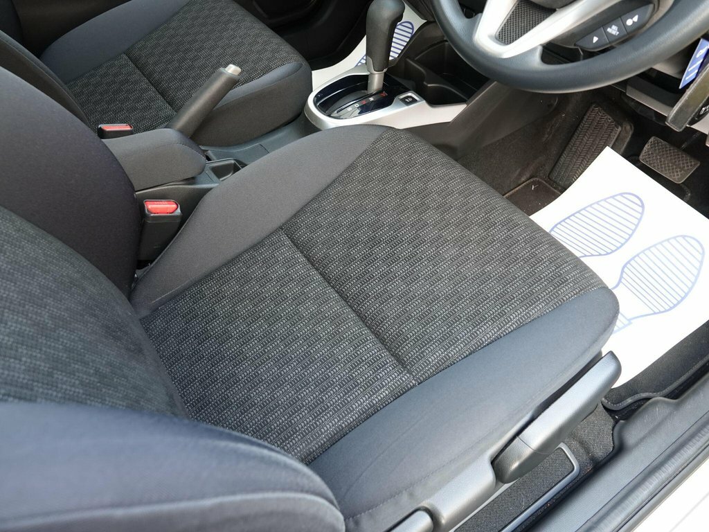 Honda Jazz 1.3 Se One Owner Full Honda Service Record 45, Silver #11