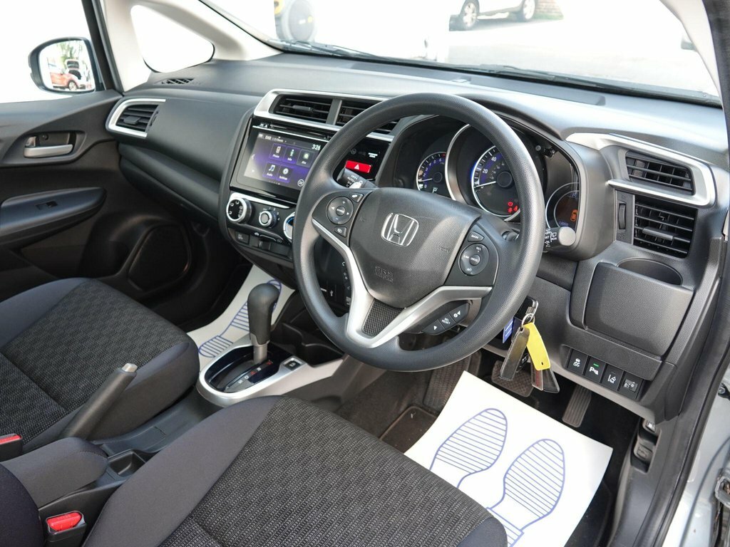 Honda Jazz 1.3 Se One Owner Full Honda Service Record 45, Silver #9