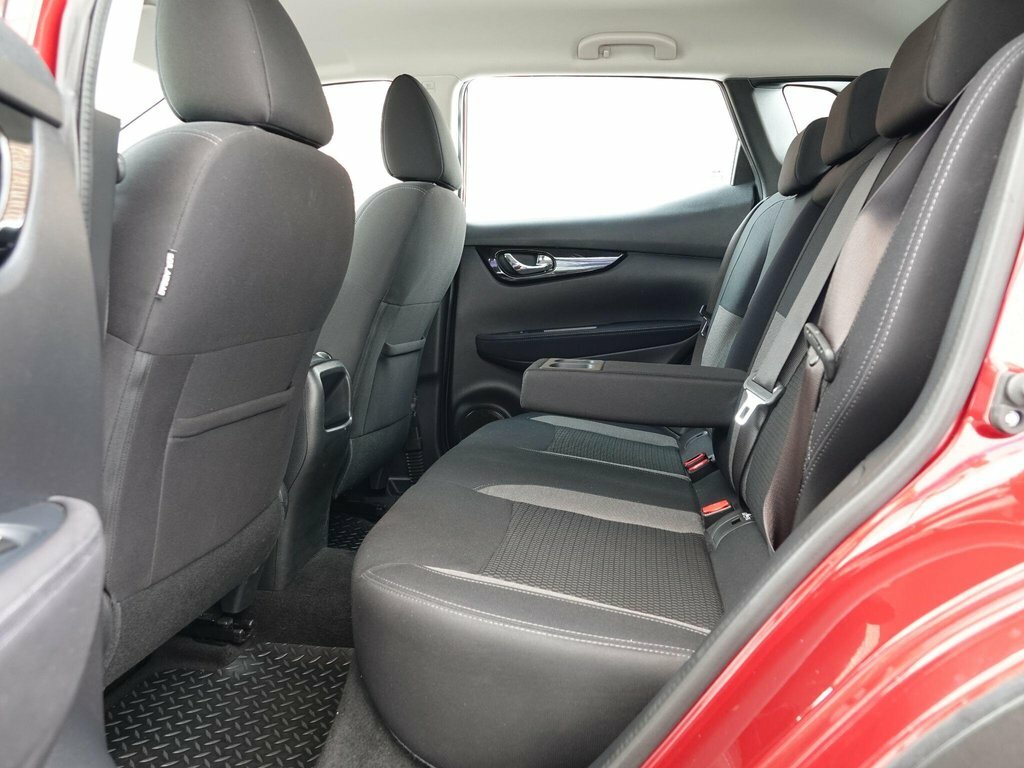 Nissan Qashqai 1.3 Dig-t N-connecta Glass Roof Pack Red #13