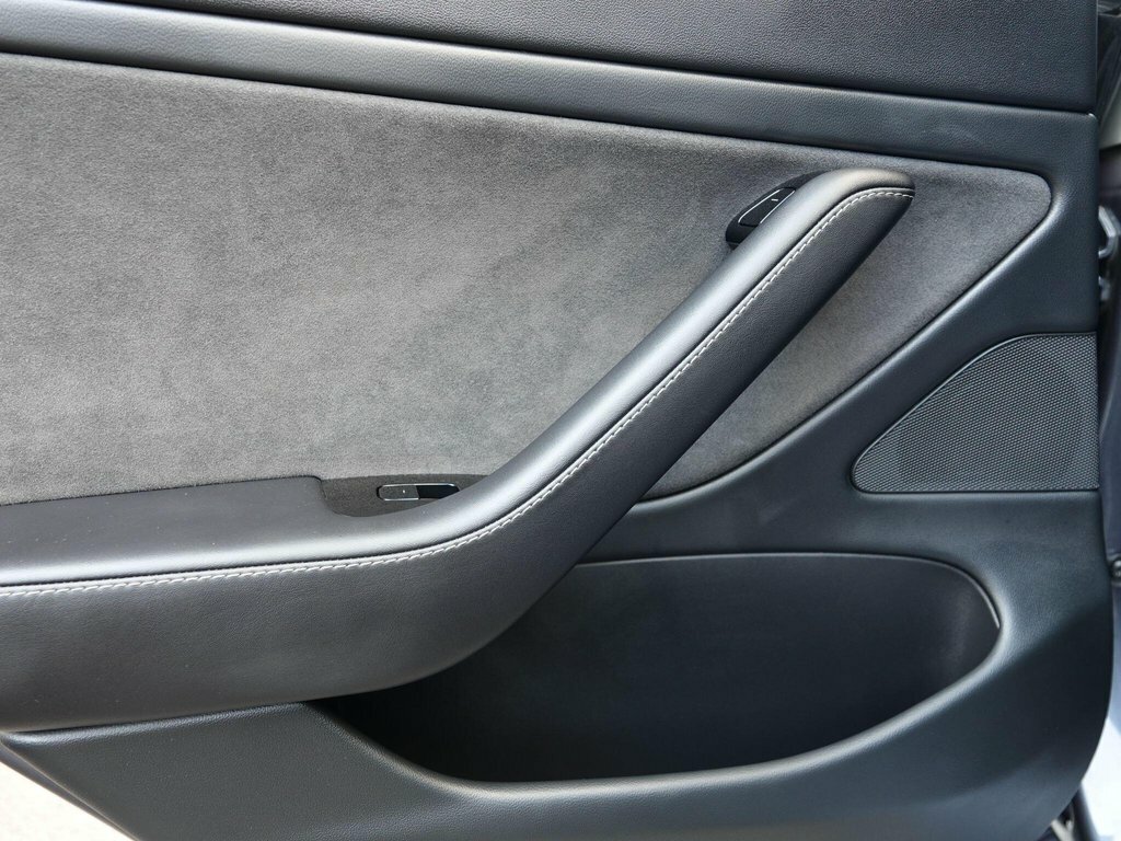 Tesla Model 3 Dual Motor Performance Saloon White #28