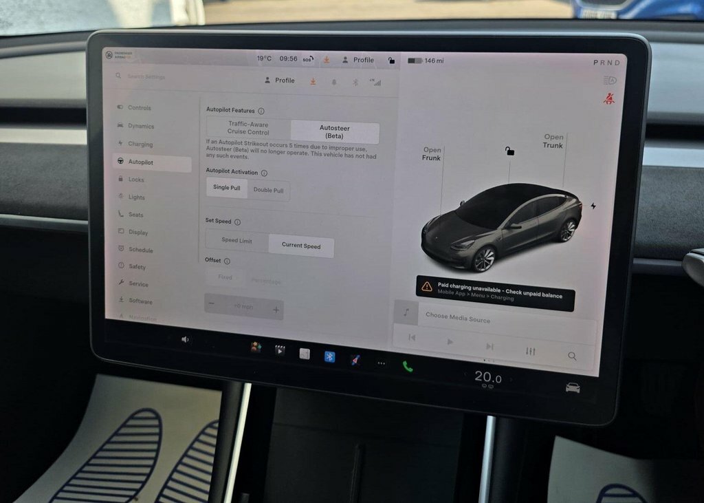 Tesla Model 3 Dual Motor Performance Saloon White #27