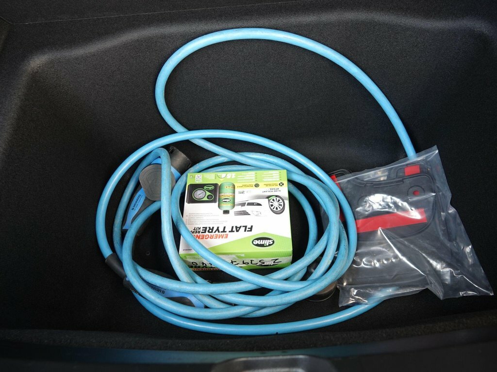 Tesla Model 3 Dual Motor Performance Saloon White #31