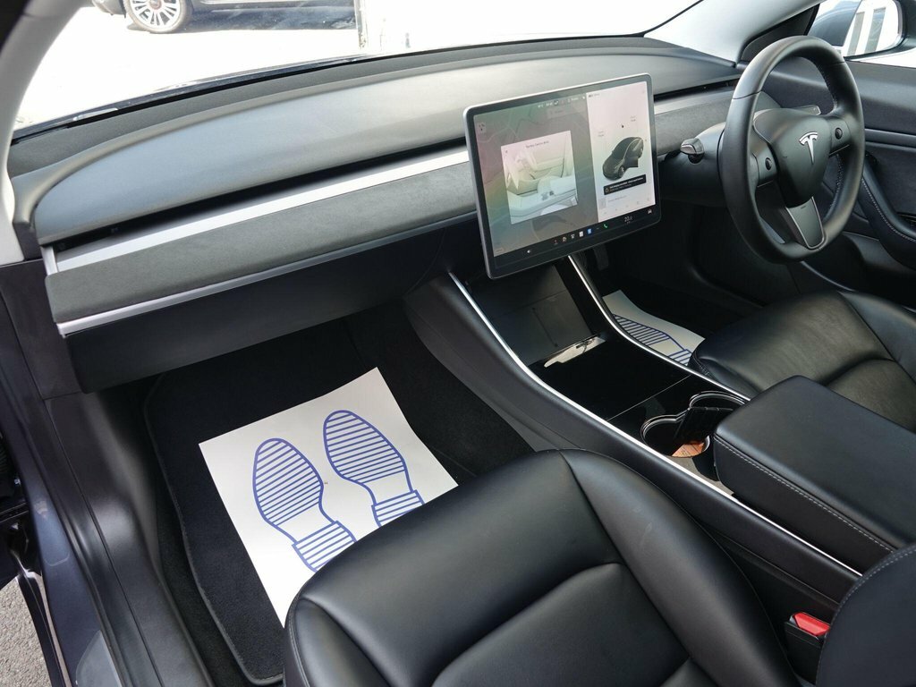 Tesla Model 3 Dual Motor Performance Saloon White #7