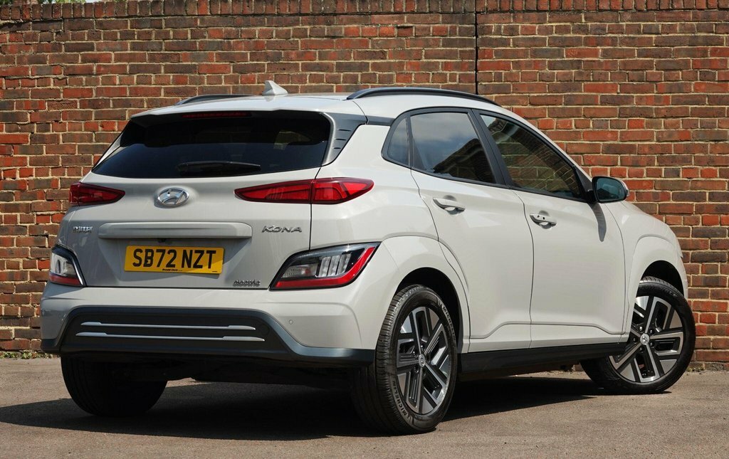 Hyundai Kona 64Kwh Premium Suv 10.5Kw Charge Grey #4
