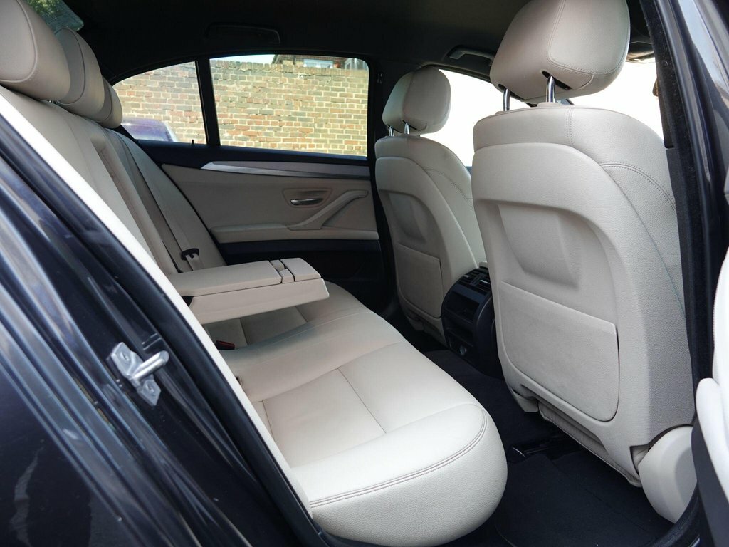 BMW 5 Series Saloon Silver #13