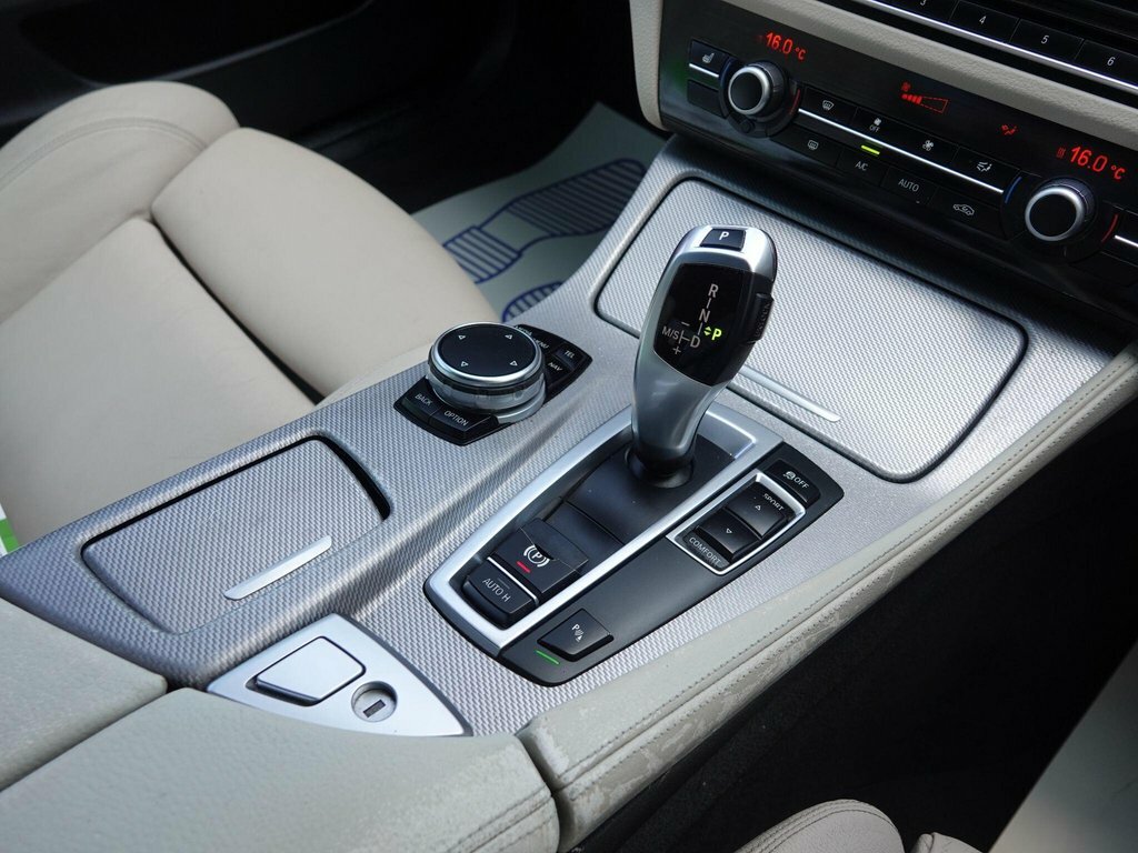 BMW 5 Series Saloon Silver #26