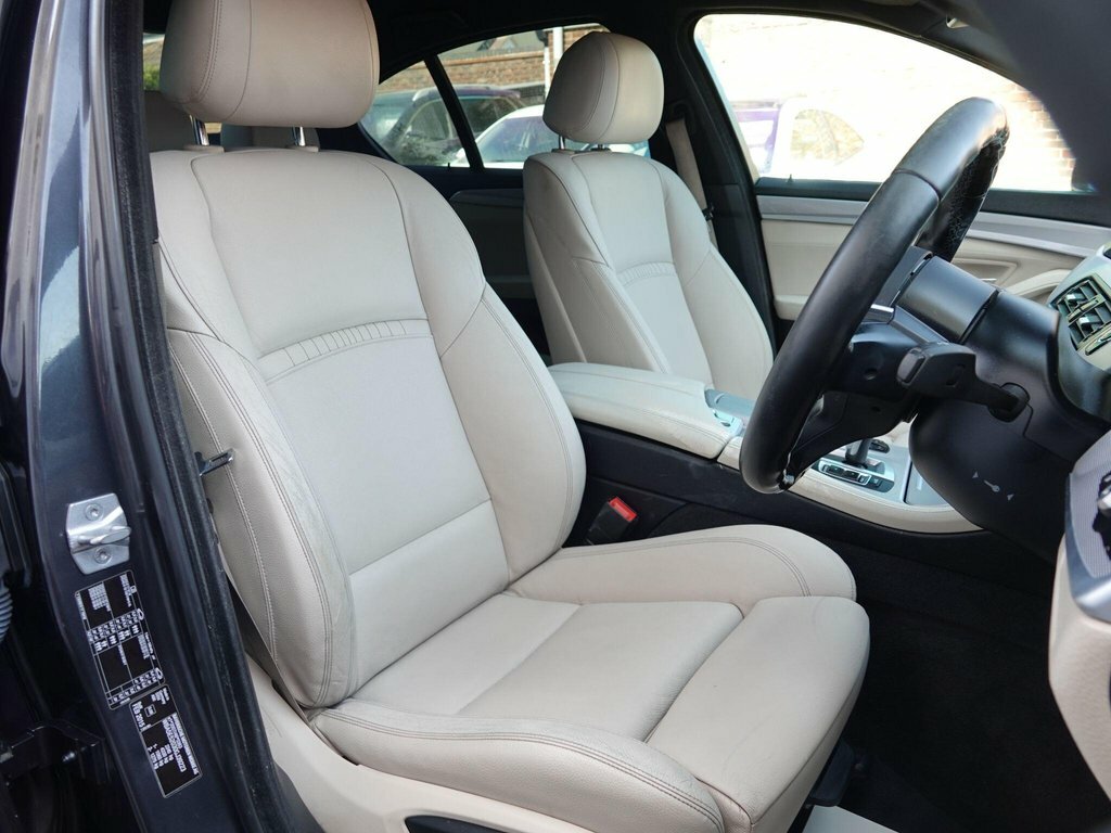 BMW 5 Series Saloon Silver #12