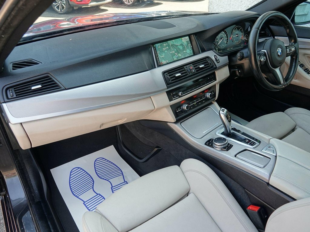 BMW 5 Series Saloon Silver #9
