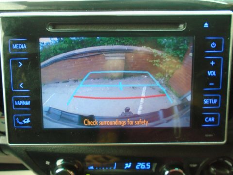 Toyota HILUX 2.4 D-4d Invincible Pickup Double Cab A White #18
