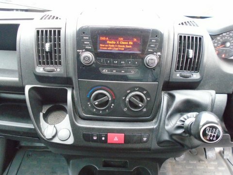 Peugeot Boxer 2.2 Bluehdi 335 Professional 2020 White #12