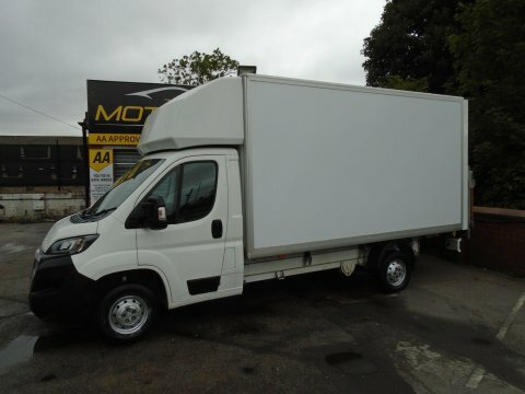 Peugeot Boxer 2.2 Bluehdi 335 White #2