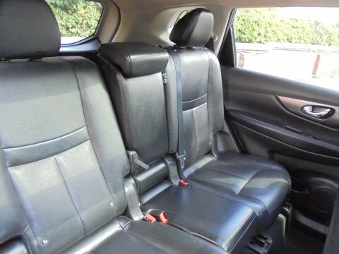 Nissan X-Trail Dci Acenta Red #18