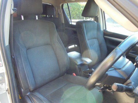 Toyota HILUX 2.4 D-4d Active 2017 White #11