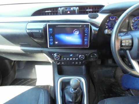 Toyota HILUX 2.4 D-4d Active 2017 White #14