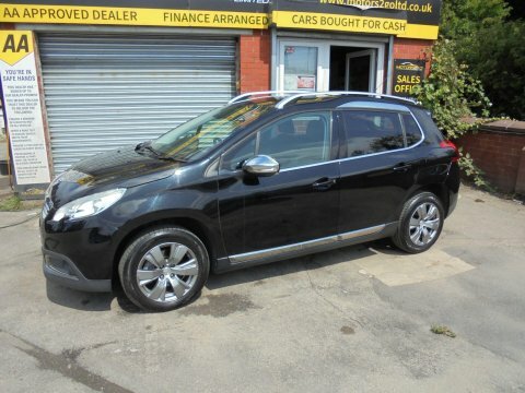Peugeot 2008 1.6 Bluehdi Allure Black #2