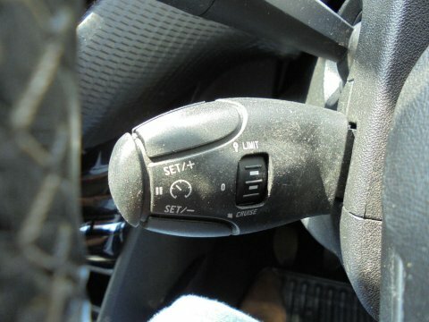 Peugeot 2008 Suv White #14