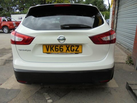 Nissan Qashqai 1.6 Dci Tekna White #6