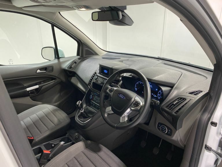 Ford Grand Tourneo Connect 1.5 Ecoblue 120Ps 6 Spd Titanium 5Dr. 7 Seater. HW21KXN White #2