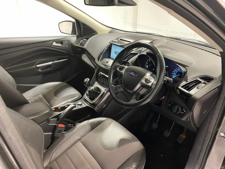 Ford Kuga 2.0 Tdci 150Ps Titanium 2Wd Grey #2