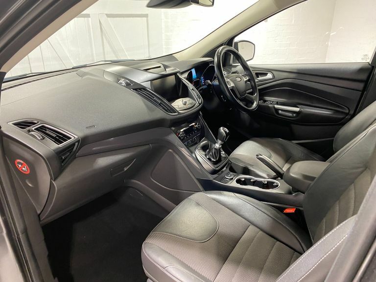 Ford Kuga 2.0 Tdci Titanium Suv 2Wd Euro 6 Black #27