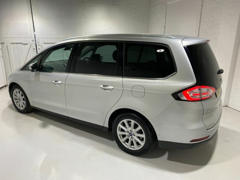 Ford Galaxy Titanium Black #25