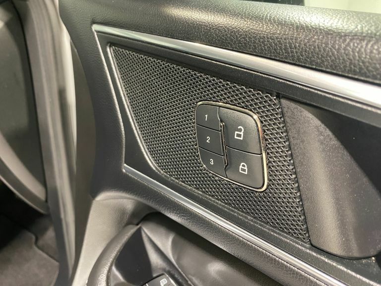 Ford Galaxy Titanium Black #40