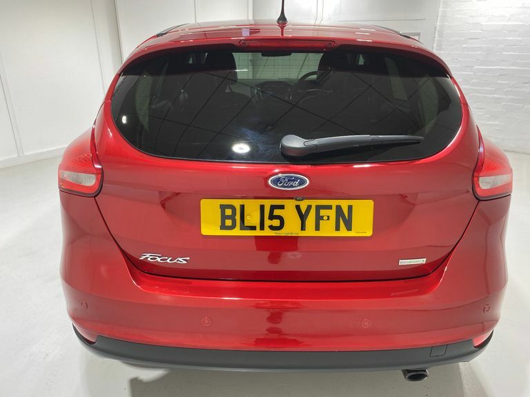 Ford Focus 1.0 Zetec 100 Bhp Black #10