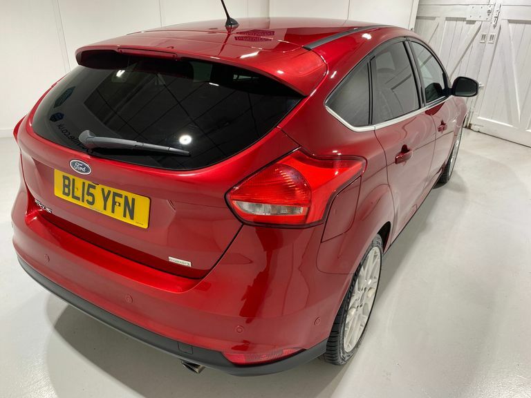 Ford Focus 1.0 Zetec 100 Bhp Black #9