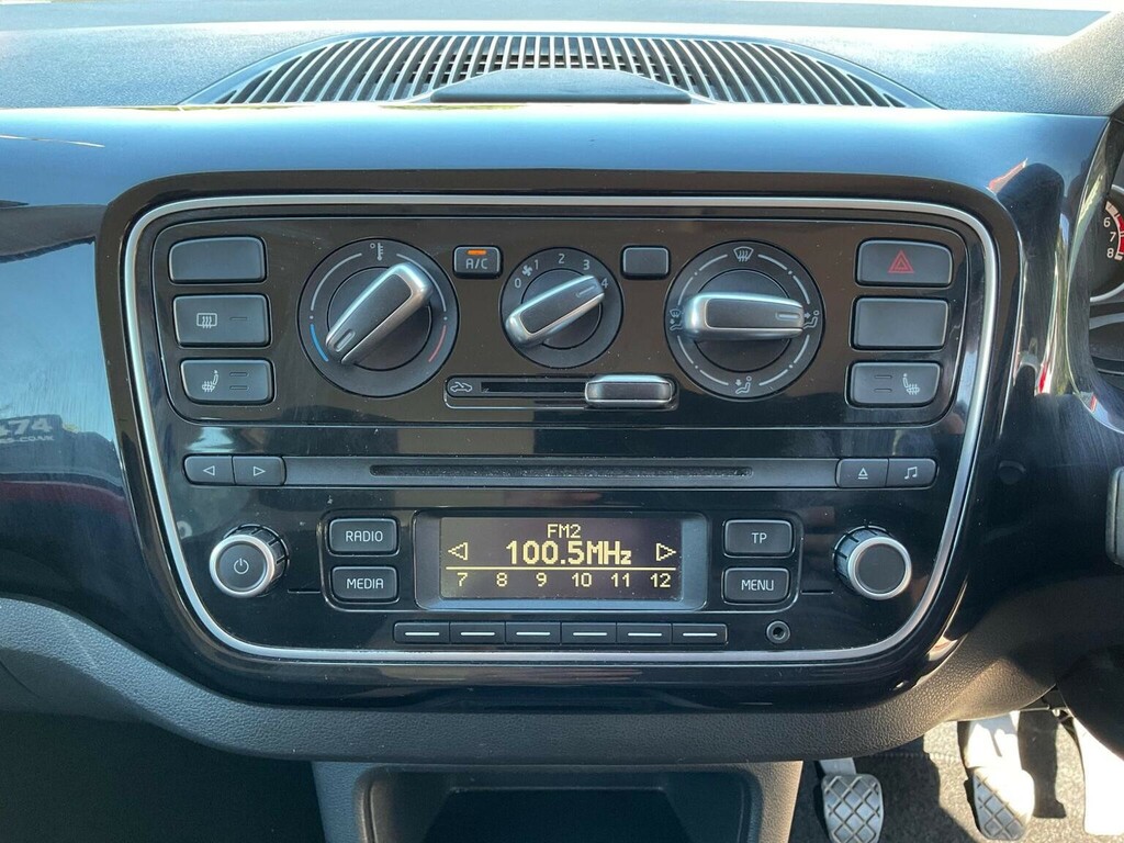 Volkswagen Up 1.0 Move Up Hatchback Asg Euro 5 60 P Silver #17