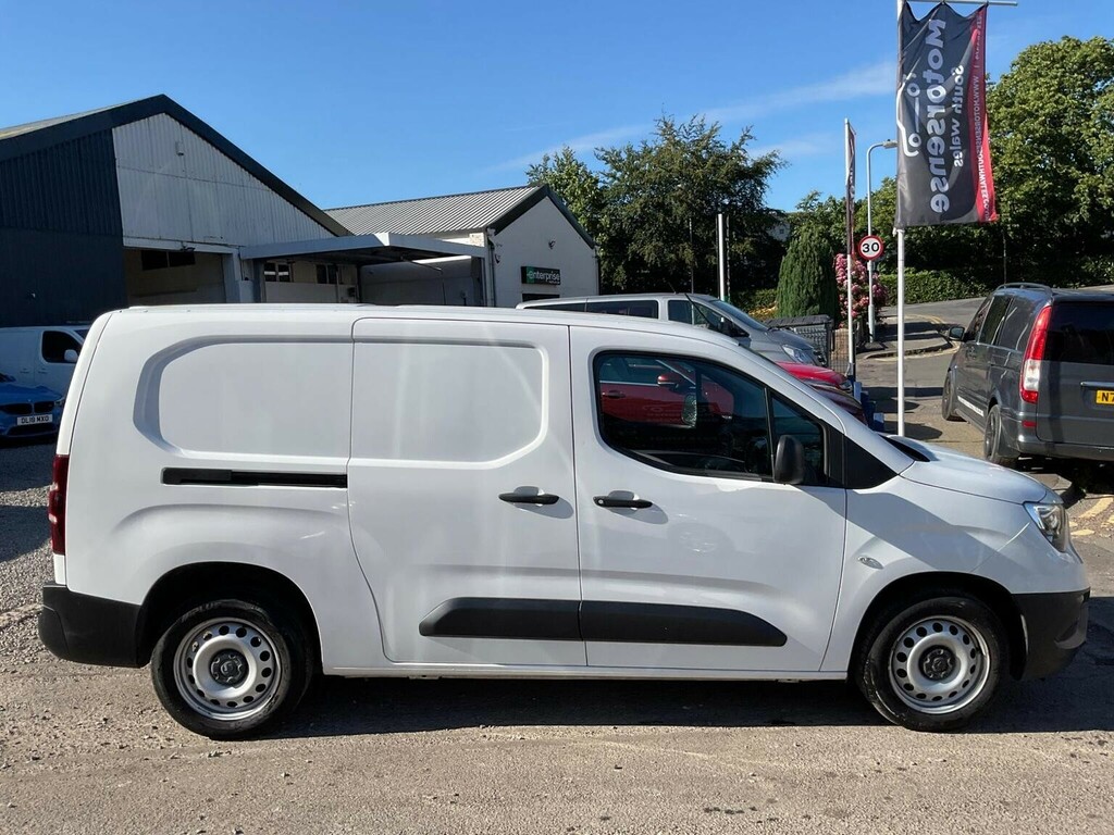 Vauxhall Combo 1.5 Turbo D 2300 Dynamic L2 H1 Euro 6 White #6