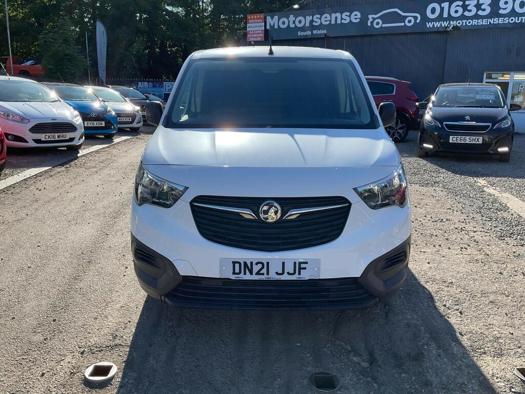 Vauxhall Combo 1.5 Turbo D 2300 Dynamic L2 H1 Euro 6 White #2