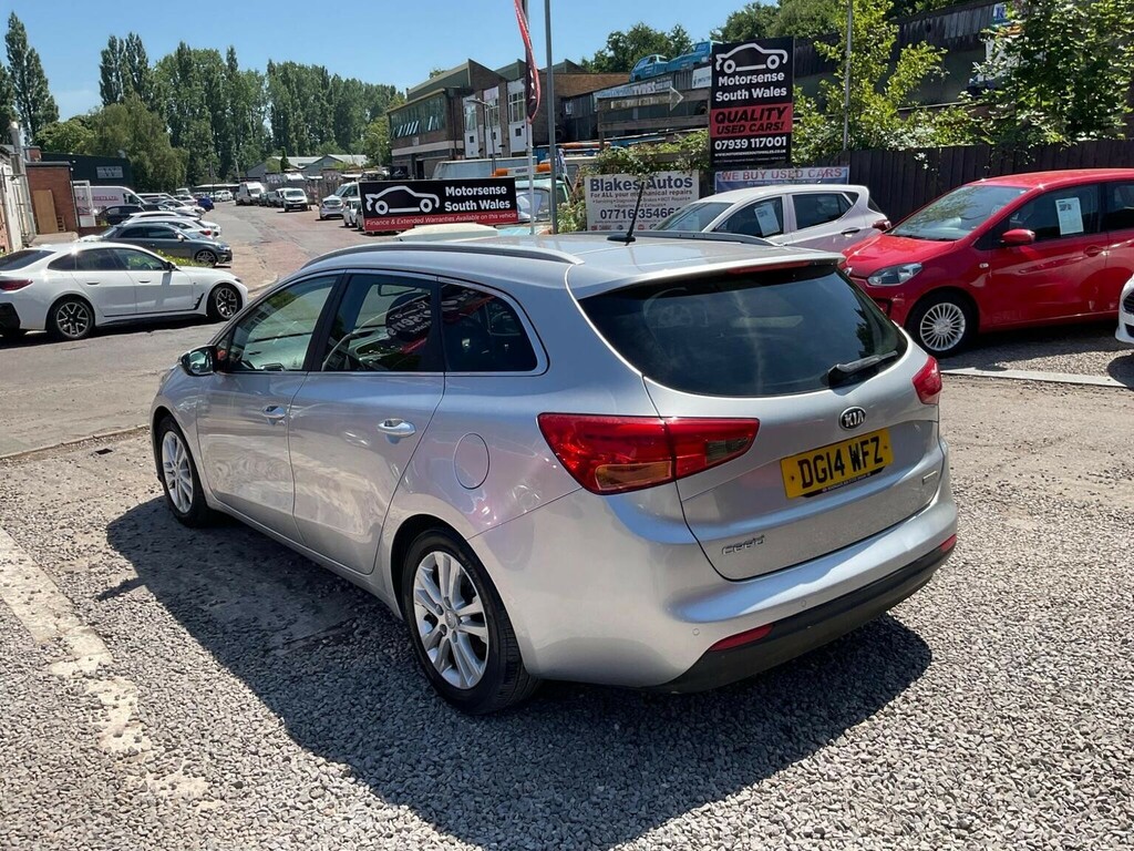 Kia Ceed 1.6 Crdi Ecodynamics 3 Sportswagon Euro 5 S S Silver #3