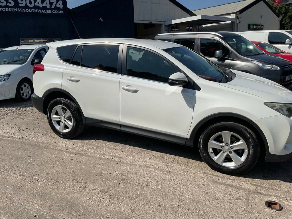 Toyota Rav 4 2.2 D-cat Invincible Red #55