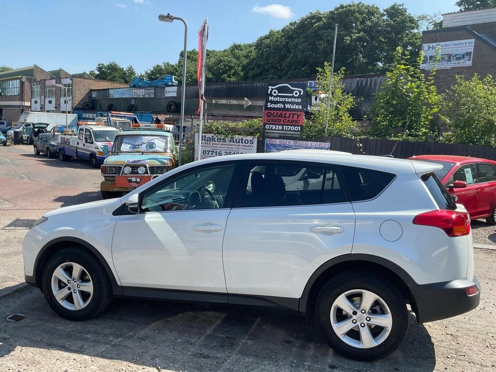 Toyota Rav 4 2.2 D-cat Invincible Red #12