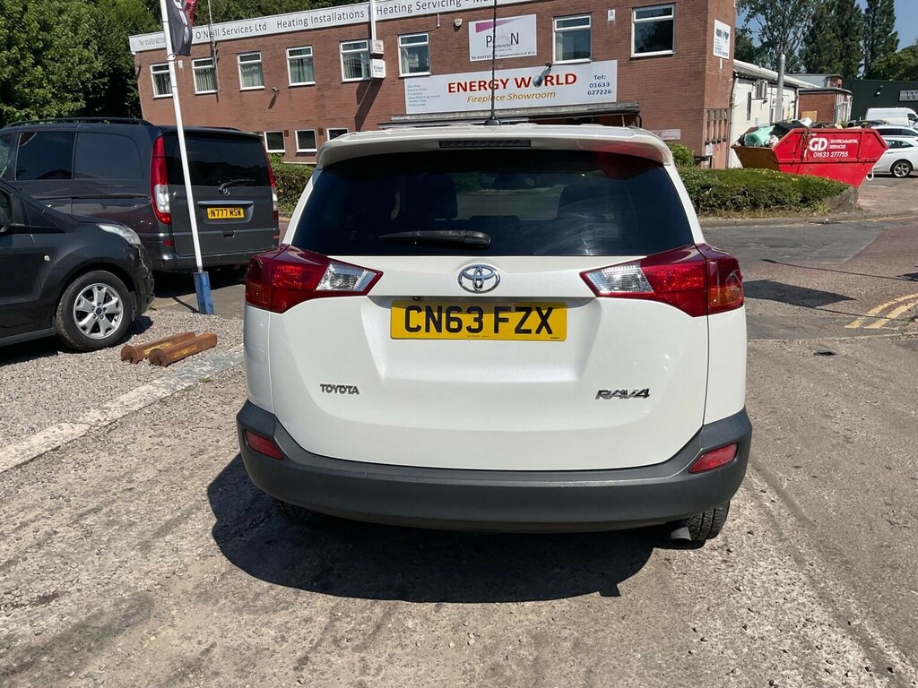 Toyota Rav 4 2.0 D-4d Icon 2Wd Euro 5 S S White #4