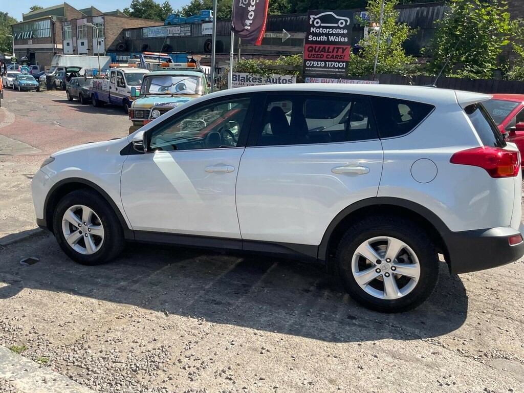 Toyota Rav 4 2.2 D-cat Invincible Red #92