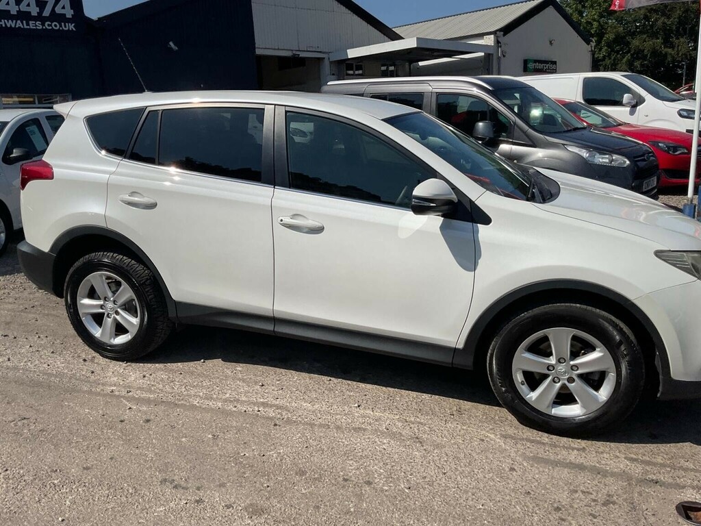 Toyota Rav 4 2.2 D-cat Invincible Red #54