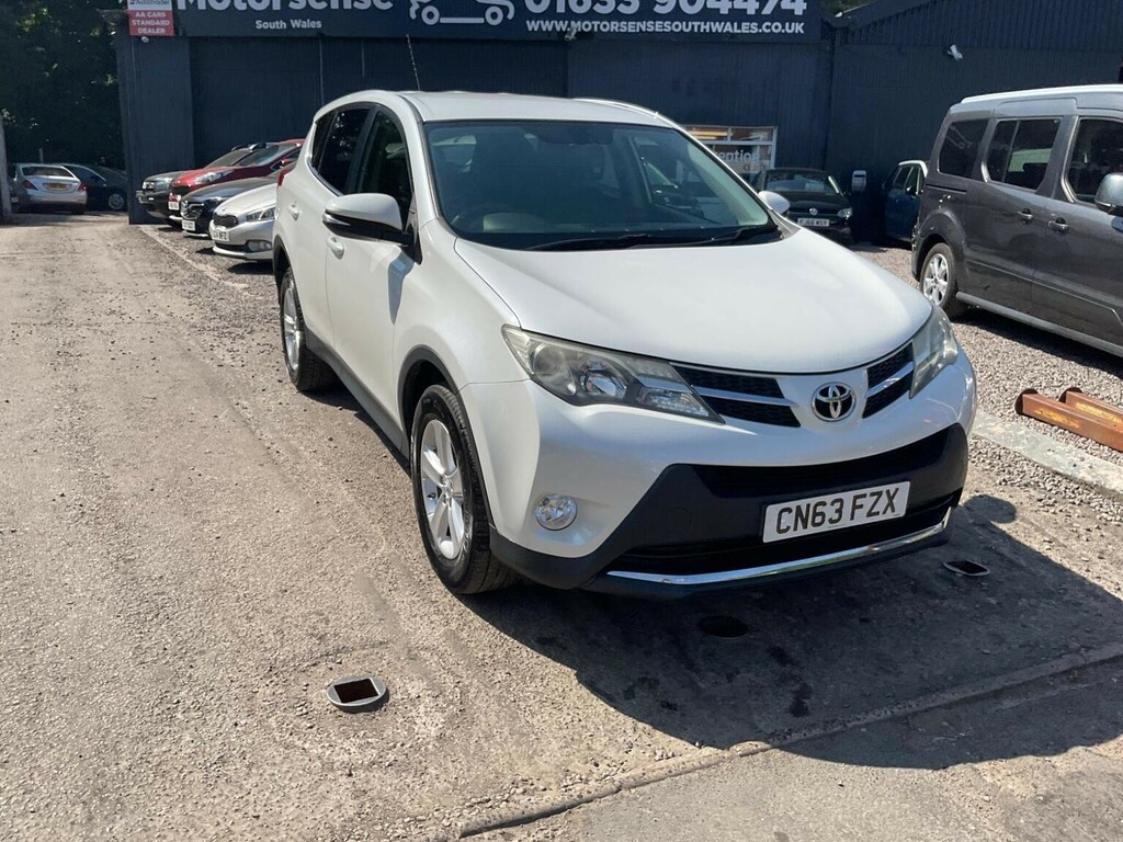 Toyota Rav 4 2.2 D-cat Invincible Red #46