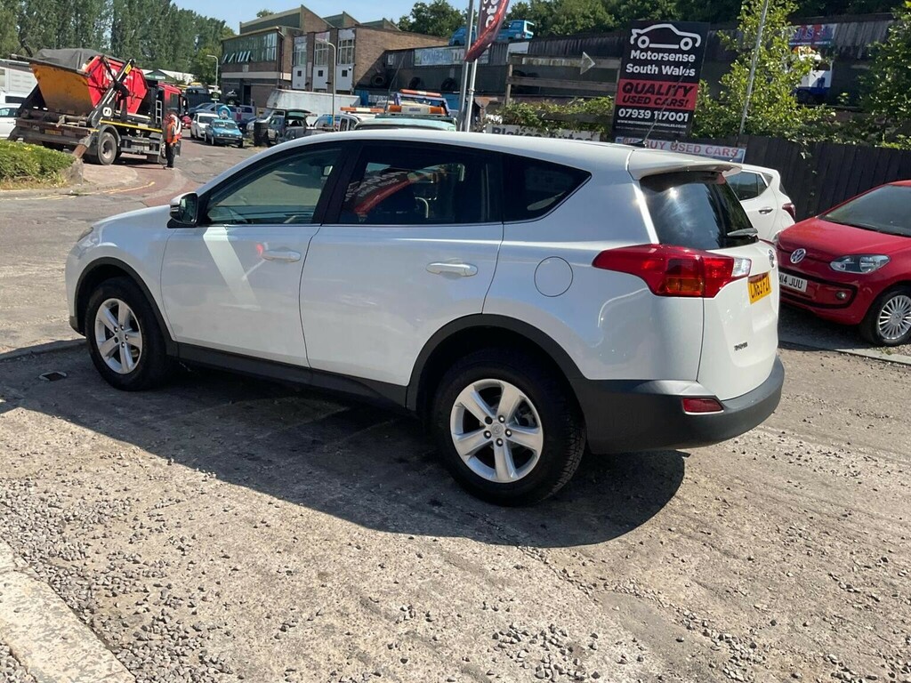 Toyota Rav 4 2.2 D-cat Invincible Red #86